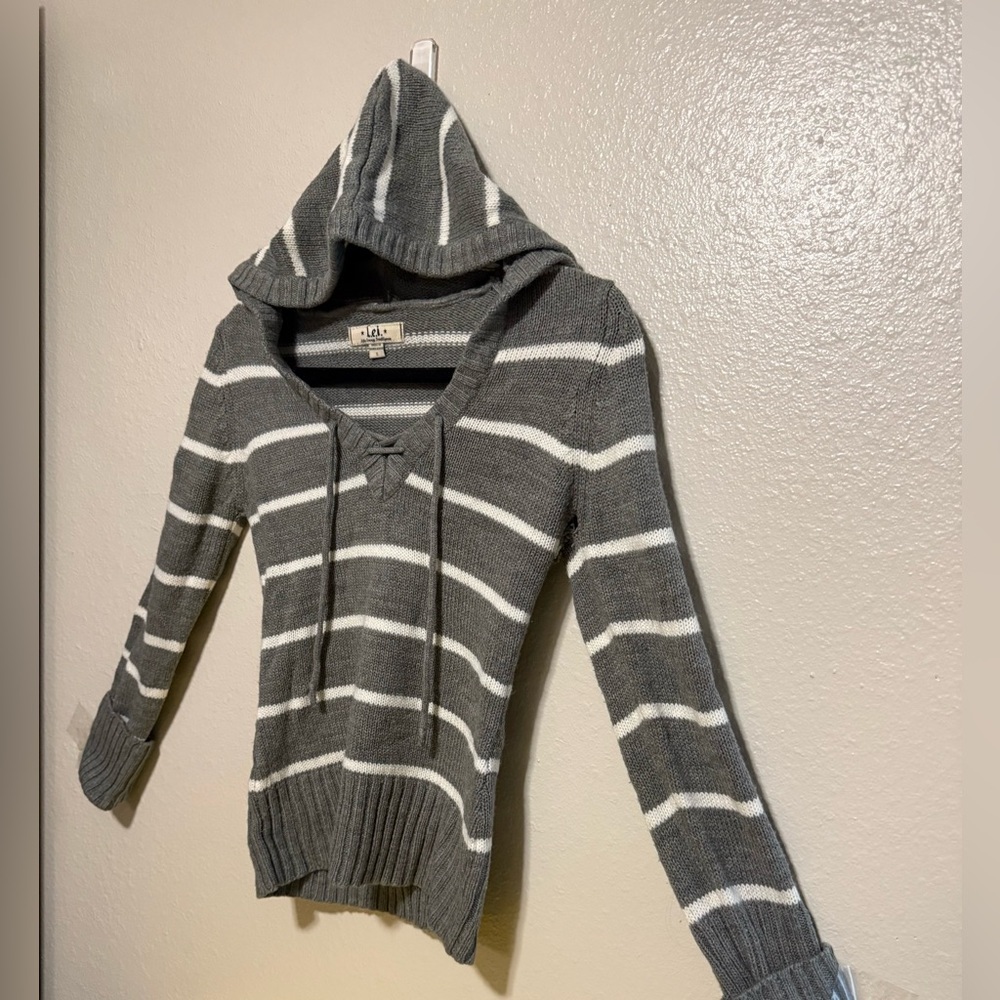 LEI Gray & White Striped Knit Hoodie Sweater | V-Neck Lace Up Pullover | Layer - Picture 3 of 4